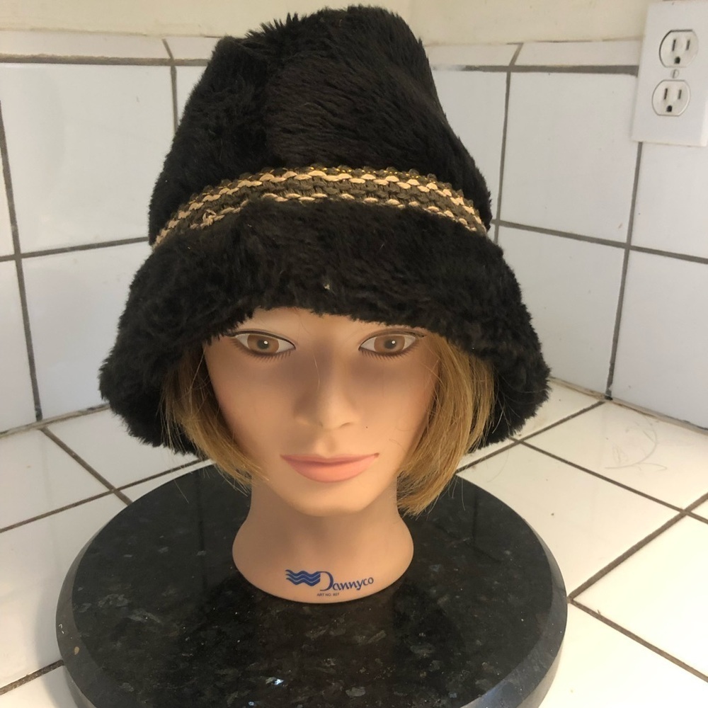 Vintage size large men’s faux fur fedora with Braided Trim and ear flaps- used
